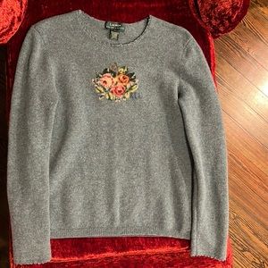 Vintage Lauren Ralph Lauren Green label 100% Lambswool long sleeve sweater.